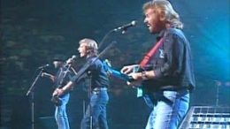 Bee-Gees-Stayin-Alive-1989-Live-Video